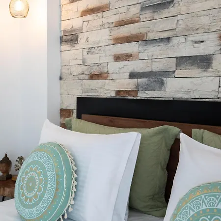 Karma Quality Living Center With Private Parking Lägenhet *