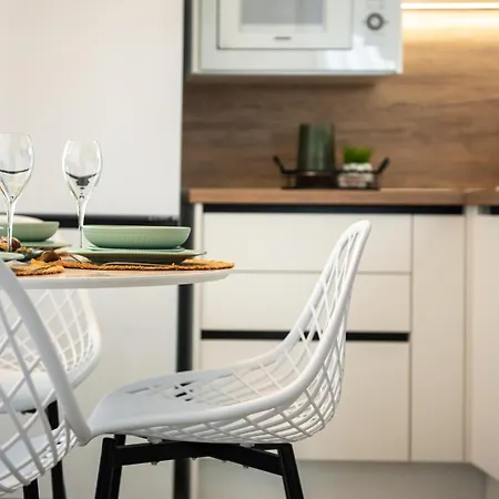 Karma Quality Living Center With Private Parking Volos