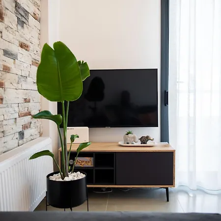 Karma Quality Living Center With Private Parking