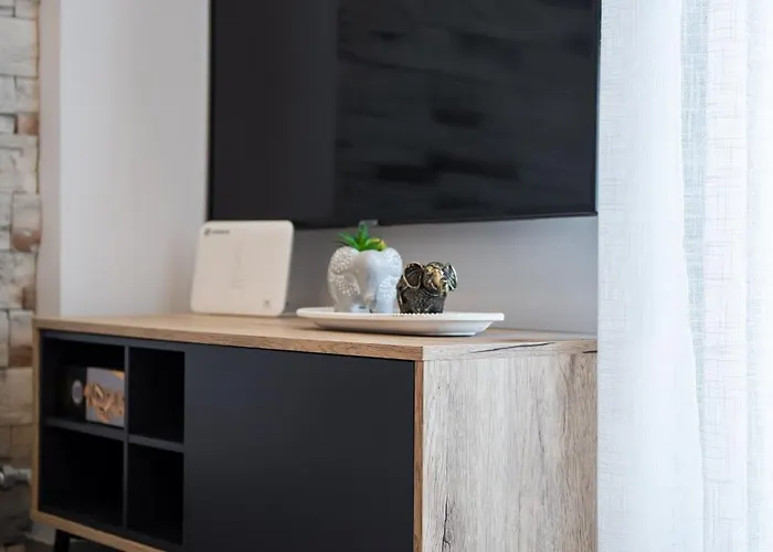 Karma Quality Living Center With Private Parking Apartment Volos