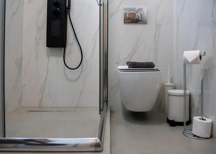 Apartment Karma Quality Living Center With Private Parking