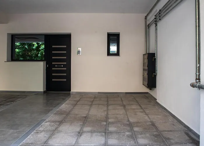 Karma Quality Living Center With Private Parking Apartment *