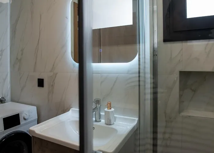 Apartment Karma Quality Living Center With Private Parking