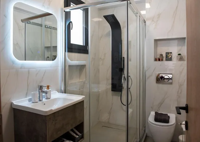 Karma Quality Living Center With Private Parking *