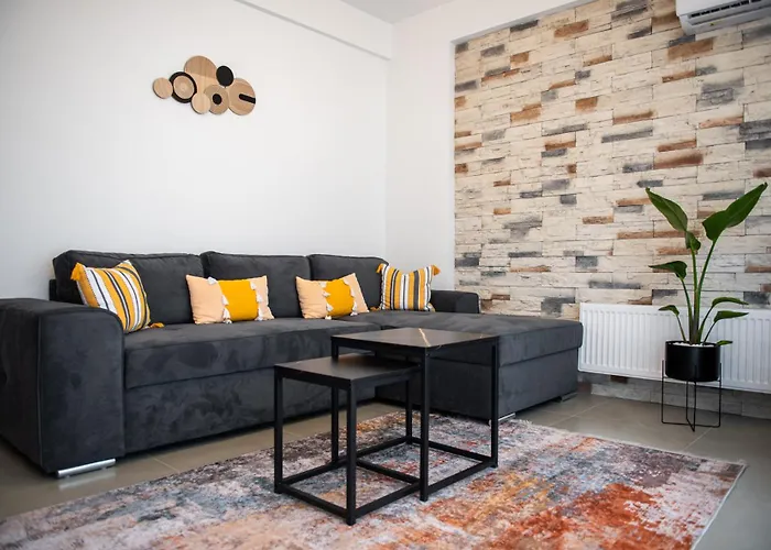 Karma Quality Living Center With Private Parking Apartment *