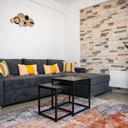 Karma Quality Living Center Apartment *